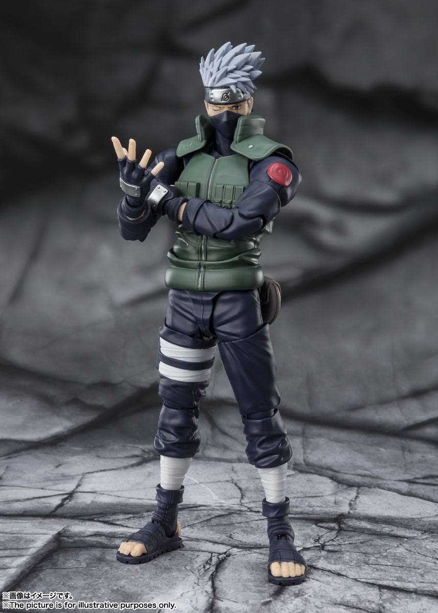 Bandai S.H.Figuarts NARUTO - Kakashi Hakate (The famed Sharingan)